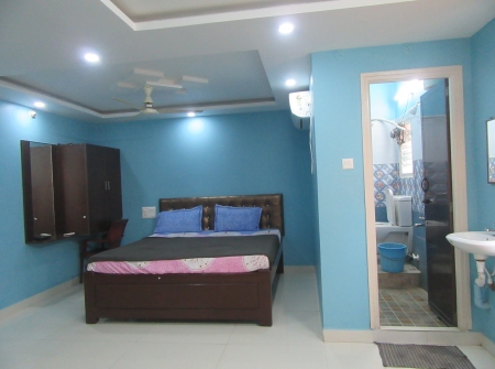 3) Li Id 268 - Room With Bathroom.JPG